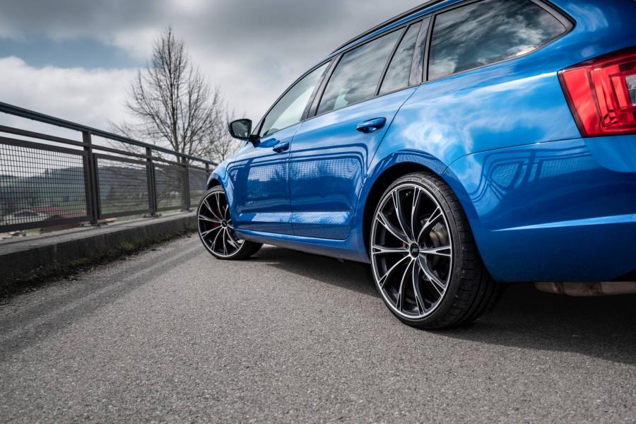 Детали экстерьера Skoda Octavia RS Combi by ABT (5E) 2019 года  (фото 7 из 11)